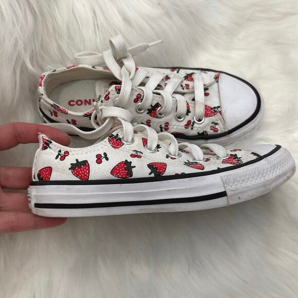 Converse Chuck Taylor All Star Girls Summer Fruit Sneakers Size 11 - Picture 4 of 8